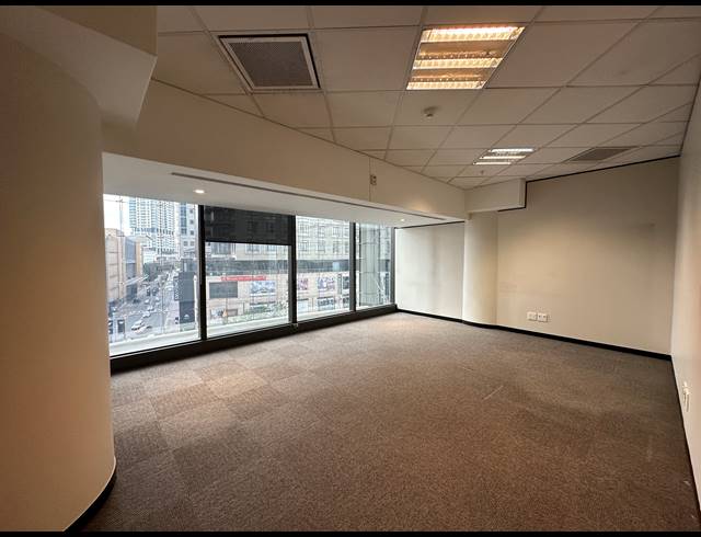 1,039M² OFFICE TO LET IN SANDTON CENTRAL